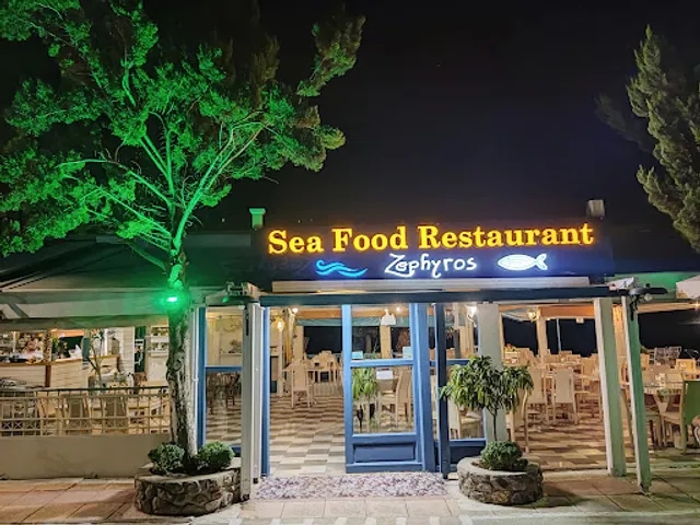 Zephyros Sea food restaurant - Itea