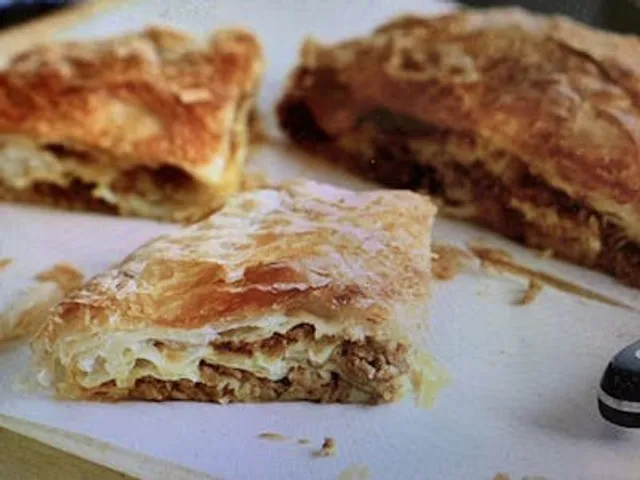 Side By Side Pizza & Burek