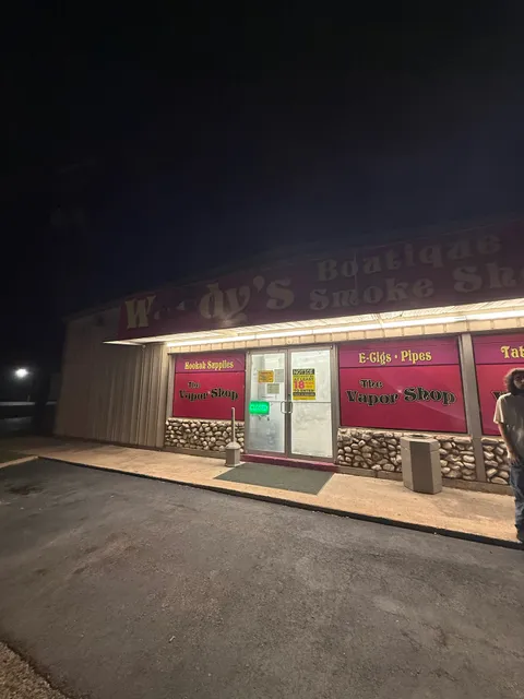 Woody's Boutique & Vapor shop