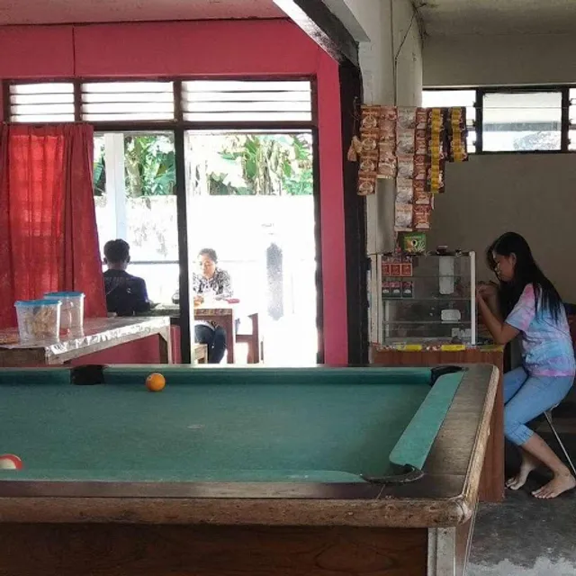 Warkop dan belyard whait