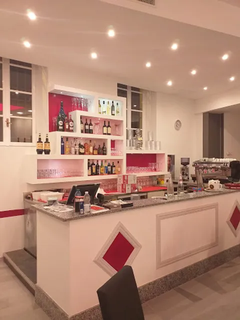Ristorante Pizzeria ROSSO Magenta consegna a domicilio