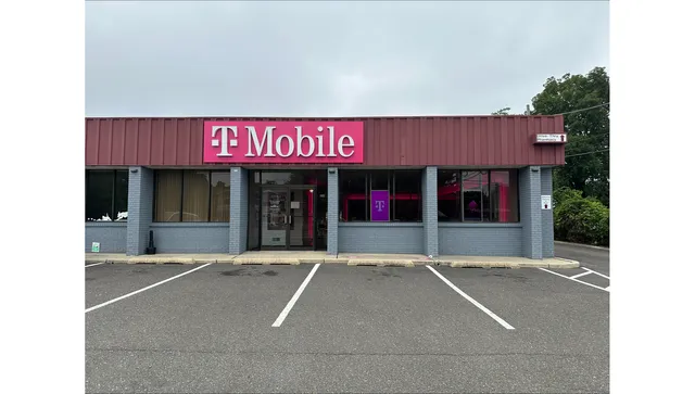 T-Mobile Authorized Retailer