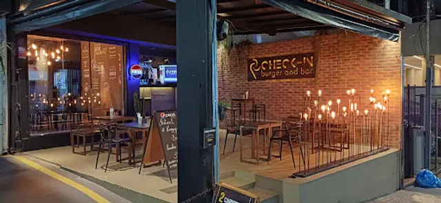 Check-in Burger and Bar