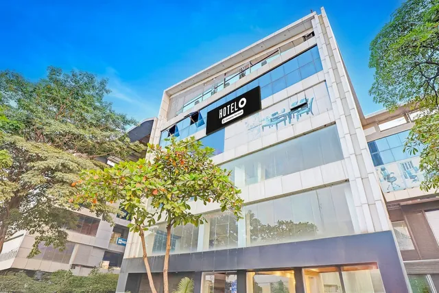 Super Hotel O Althan Surat