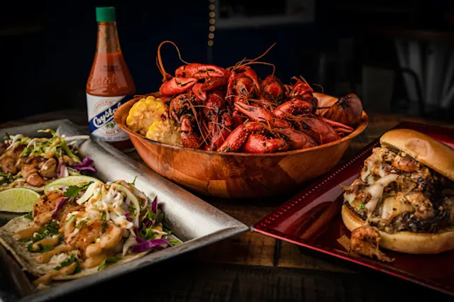 Lone Star Boil House & Sports Bar