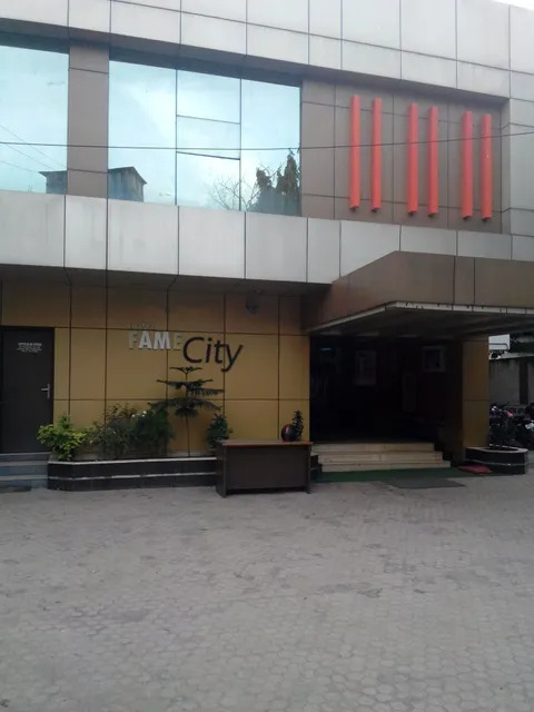 Hotel Fame City