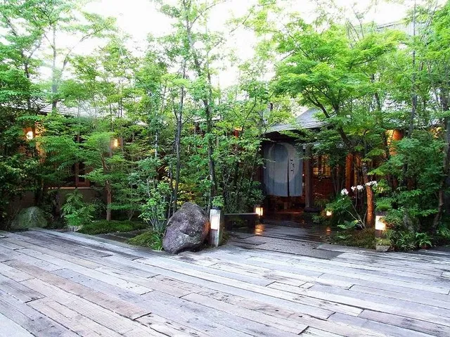 摘み草の宿こまつ