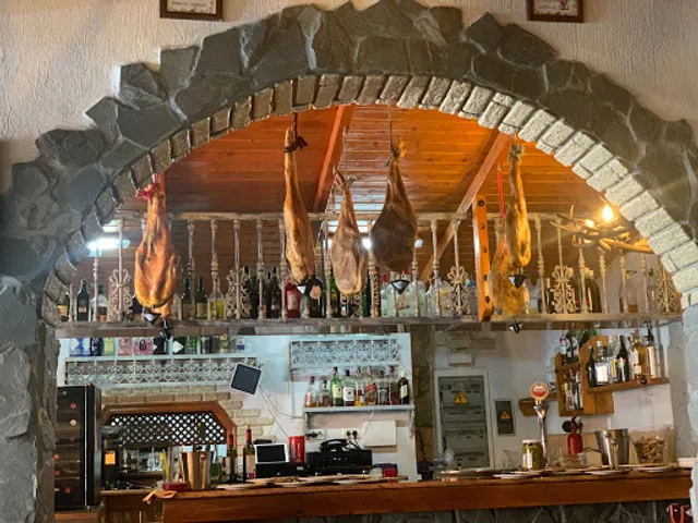 El Bodegón Restaurante & Tapas