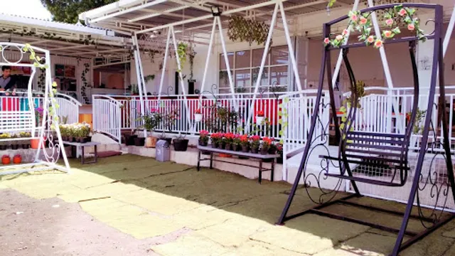 Pizza Woo And Foodcourt