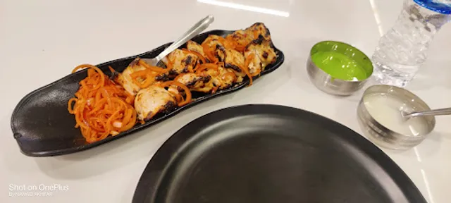 Mayura Bar And Restaurant