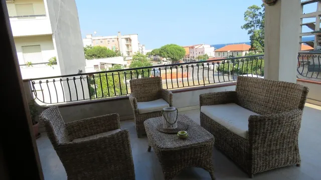 B&B Nereidi CIR B00230