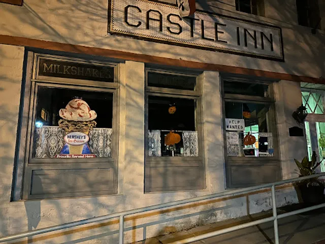 Zoe's Ice Cream Emporium & Café