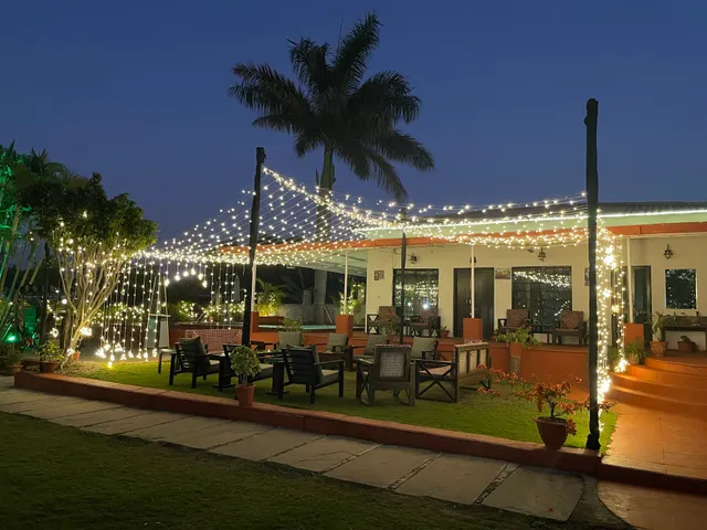 Ambi Farms: Pool Villa & Garden Retreat in Bhopal