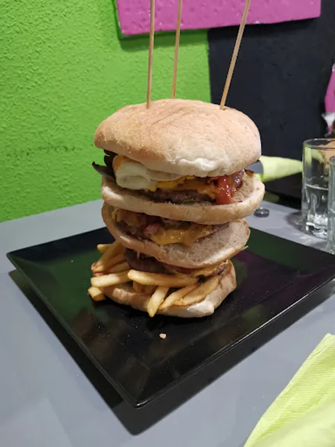 Le Pizz'Burg