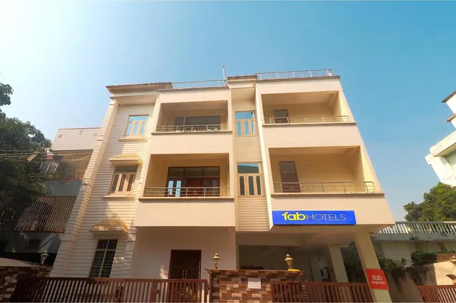 FabExpress Buddha Residency - Hotel in Rukan Pura, Patna
