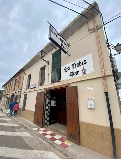 Bar Les Tendes. Almàssera