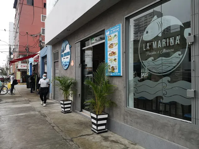 La Marina *Pescados y Mariscos*