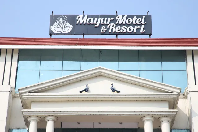 Capital O Mayur Motel & Resort