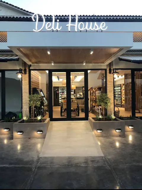 Deli House Φρουτεμπορική ΤΣΟΥΚΑΛΑΣ