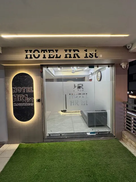 Hotel HR 1st