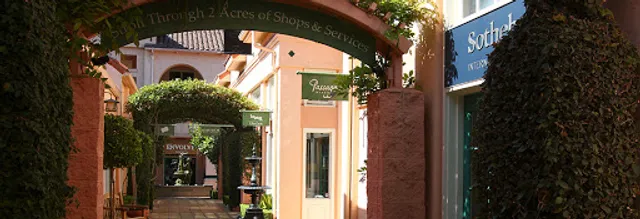 Sonoma Court Shops
