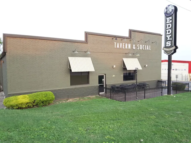 Eddy's Tavern & Social San Antonio - Perrin Beitel