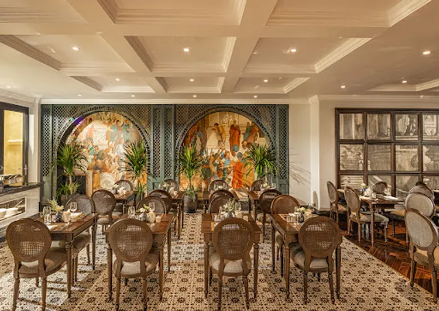 MAY TRE DAN Restaurant