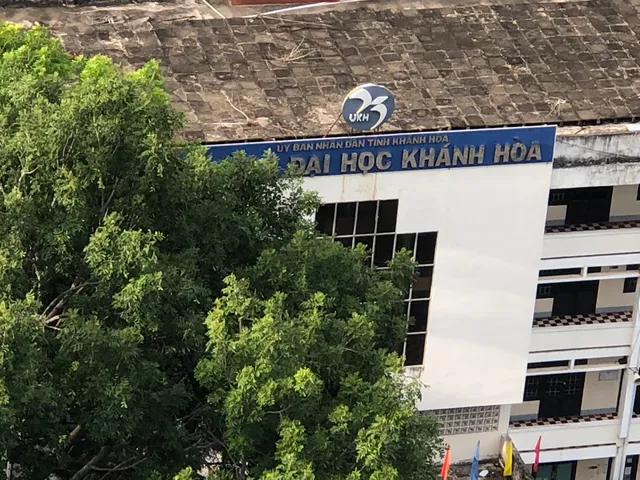 Khanh Hoa College