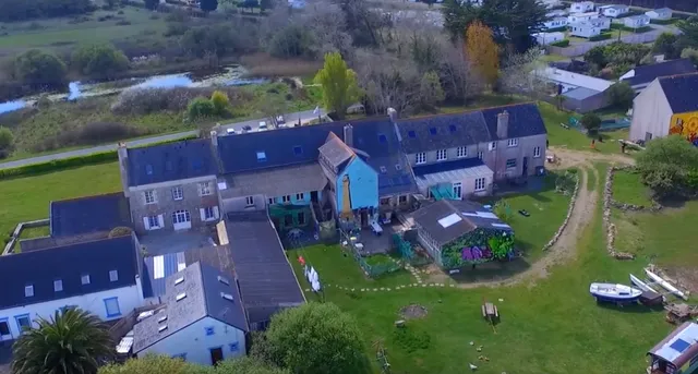 Manoir du Ster : auberge du Lama Zébré et gites de vacances