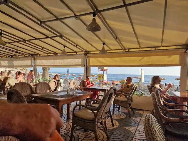 Sunset Taurito Restaurant & Beach Bar