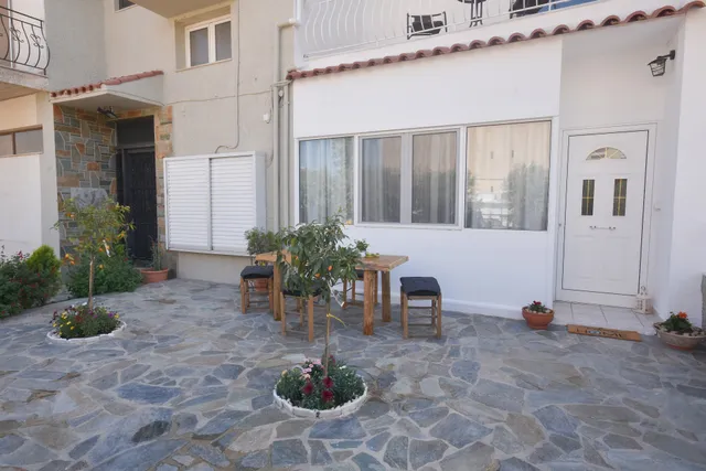 K&C Rooms Apartments