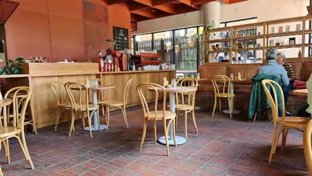 Bentwood Fitzroy Cafe