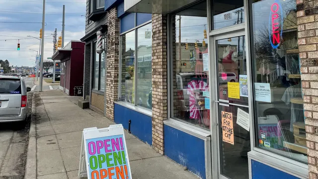 Helping Hands Mission Store