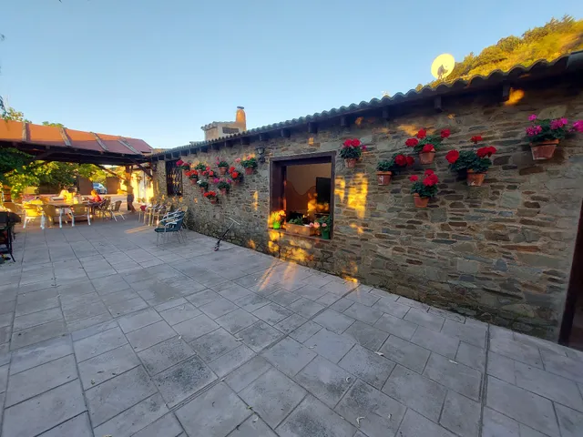 Casa Rural Cortijo La Granja.