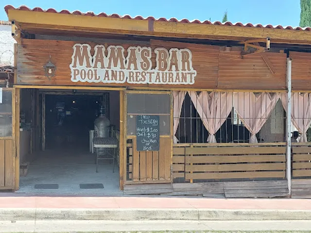 Mama's Pool Bar
