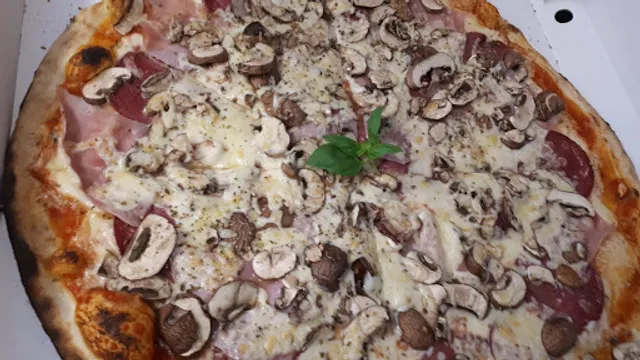 Niki - Steinofen Pizzeria