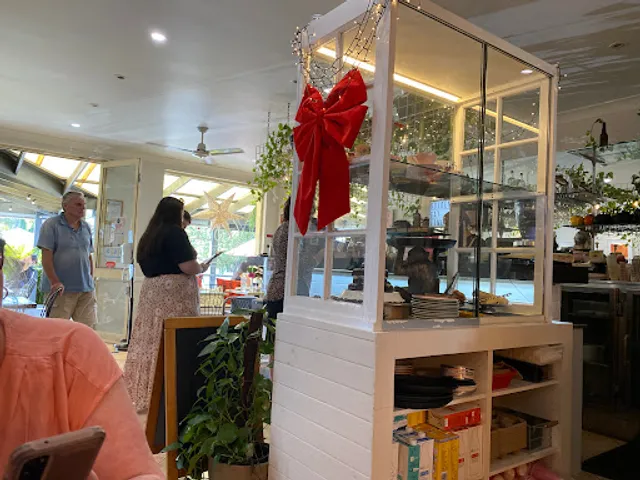 Goji Granola Bar & Cafe