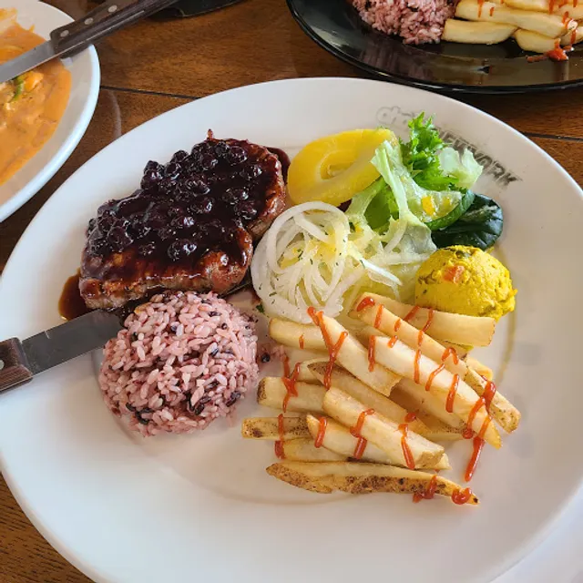 포몬스 웨스턴돔점