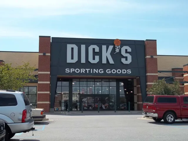 DICK'S Sporting Goods