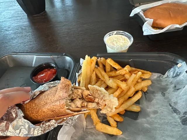 Flipperzz Chicken and Seafood