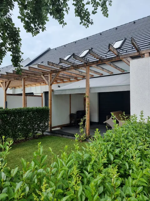 Zamárdi Árnyas Apartman