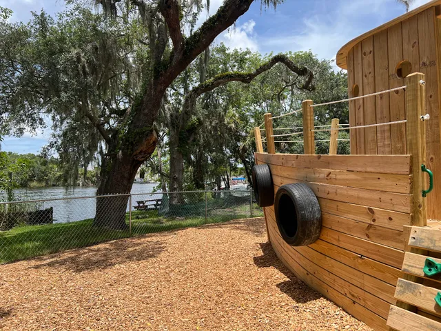 Old Homosassa Heritage Park and Working Waterfront