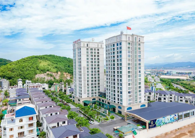 D'Lioro Hotel & Resort