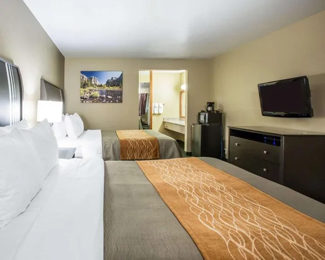 The Oakhurst Inn at Yosemite