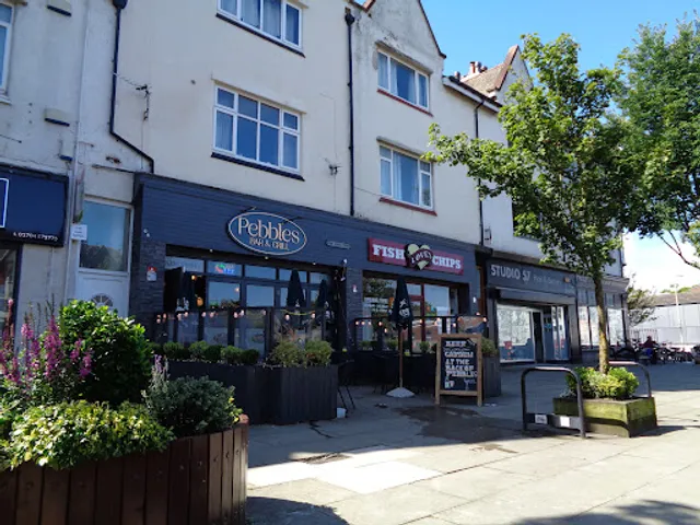 Pebbles Bar and Taverna