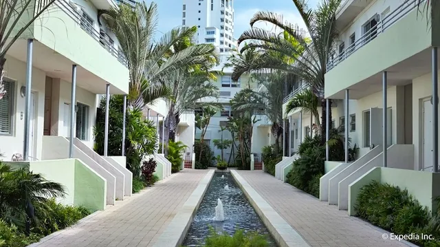 Dorchester Miami Beach Hotel & Suites