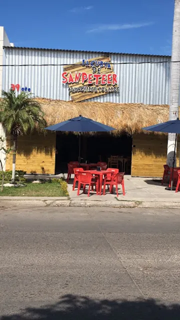 Mariscos La Curva De San Peteer