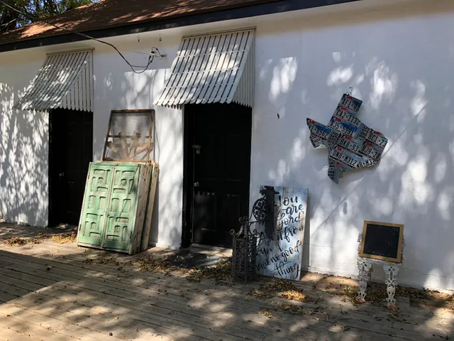 Salvaged Souls Vintage Market