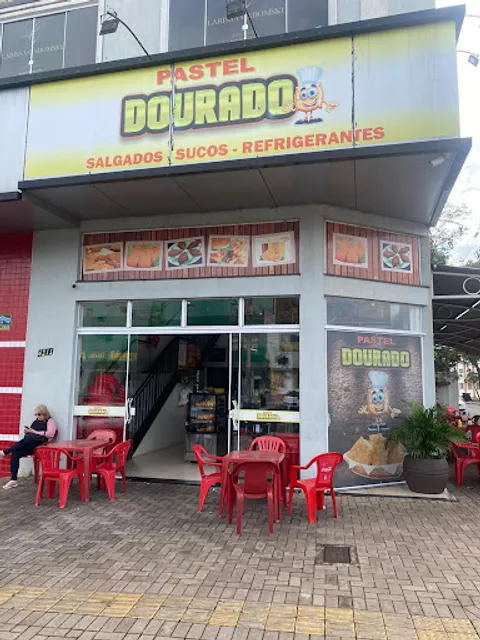 Pastelaria Pastel Dourado - Pastel frito na hora I lanches na chapa - em Foz do Iguaçu