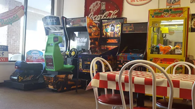 Bratcher's Ice Cream Parlor